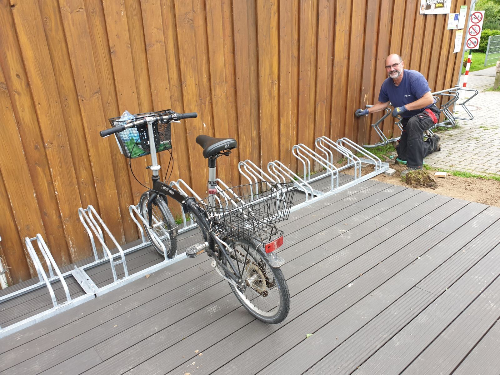 FahrradParkplätze sind einsatzklar Werdumer Blatt