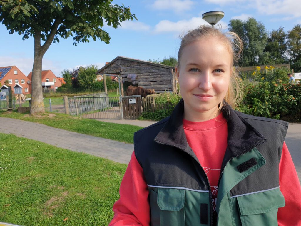 Jolin Haller aus Garbsen startete gestern ihr Freiwilliges ökologisches Jahr im Haustierpark