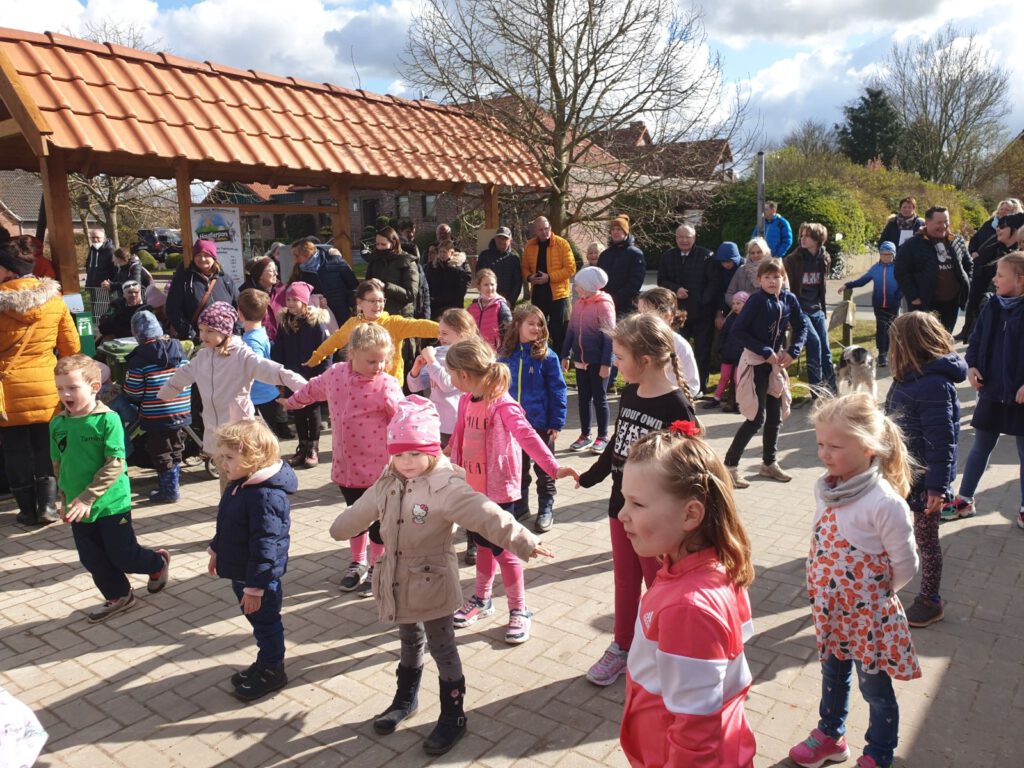Kinder-Disco zum Abschluss des Frühlingsfestes im Haustierpark