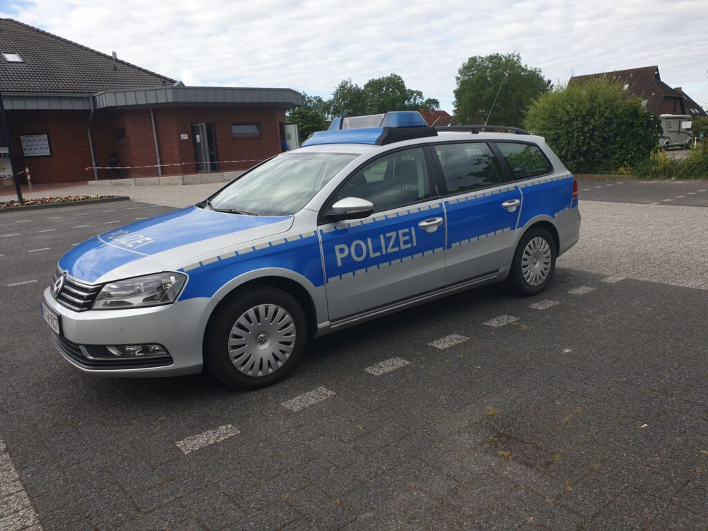 Polizeiauto in Werdum, oft heißt das nichts Gutes, aber gestern war das ein wichtiger Besuch