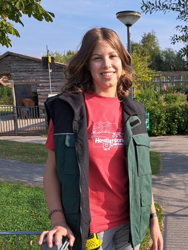 Viola Specht aus Aurich verstärkt seit gestern das Team des Haustierparks